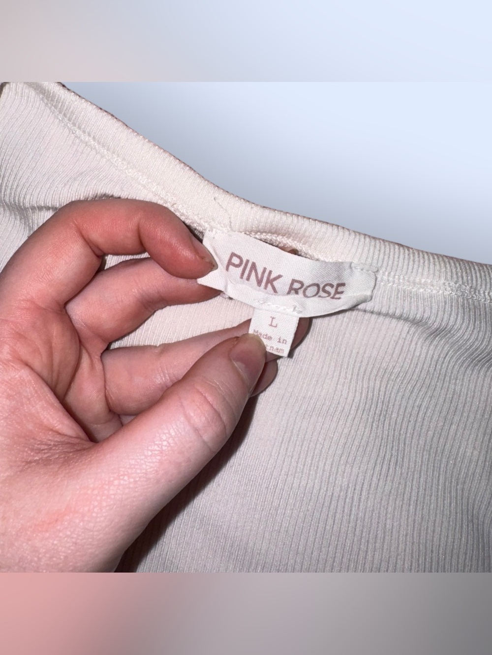 Pink Rose White Scoop Neck Ribbed Short Sleeve Top - Picture 3 of 3